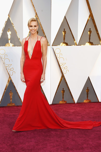 Charlize Theron at the 2016 Oscars